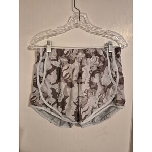 Calvin Klein Shorts-Size Small